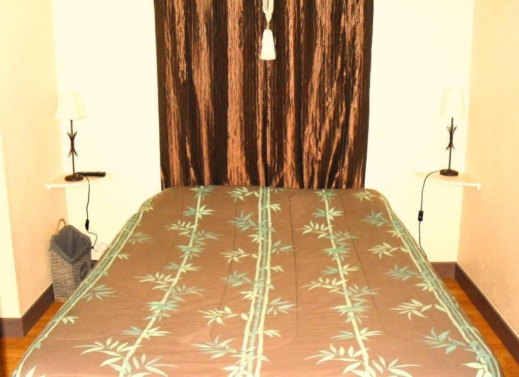 Hotel Le P'Tit Monde Montignac-Lascaux Eksteriør billede